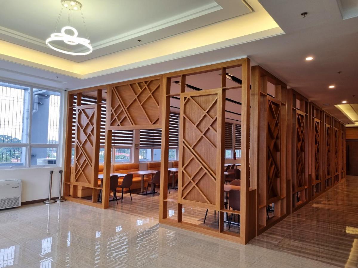 Alvea Hotel Puerto Princesa Exterior photo